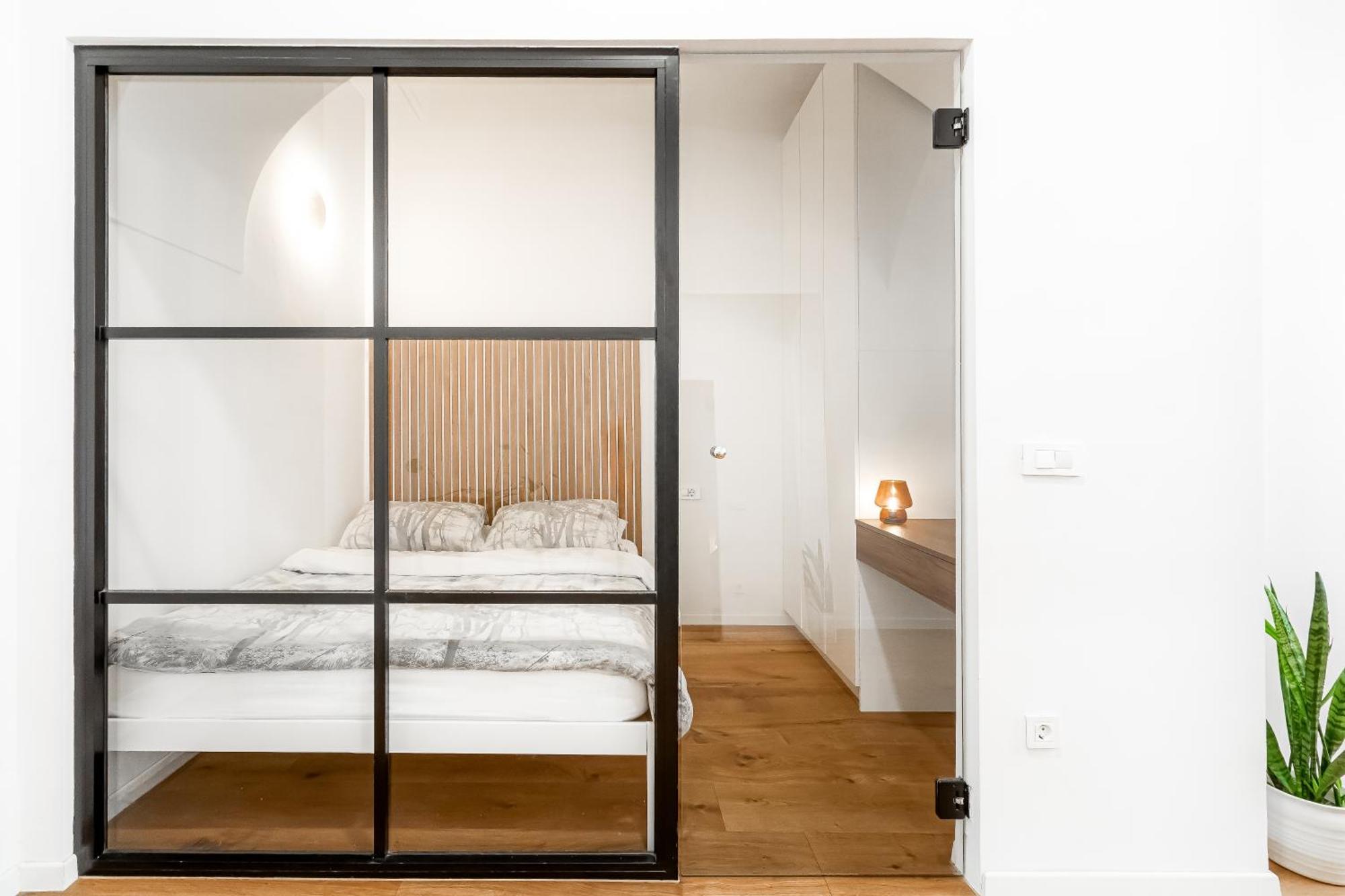 Apartment Mona ลูบลิยานา ภายนอก รูปภาพ